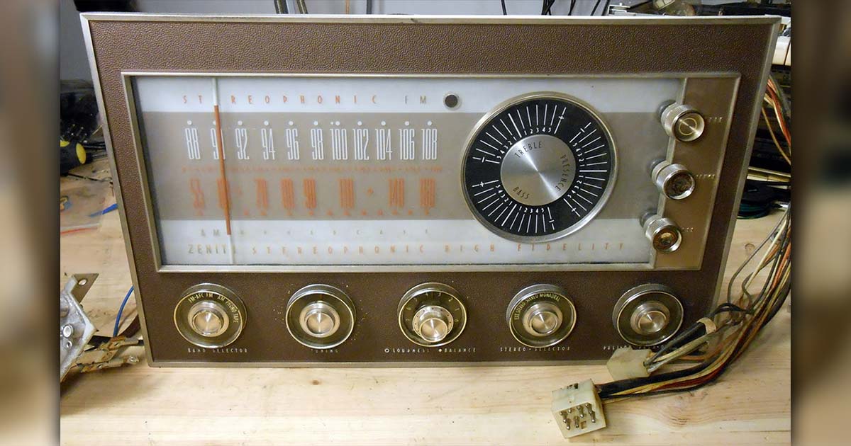 Zenith radio models by year